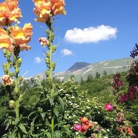 La Cittadella Dei Monti Sibillini Landhaus *
